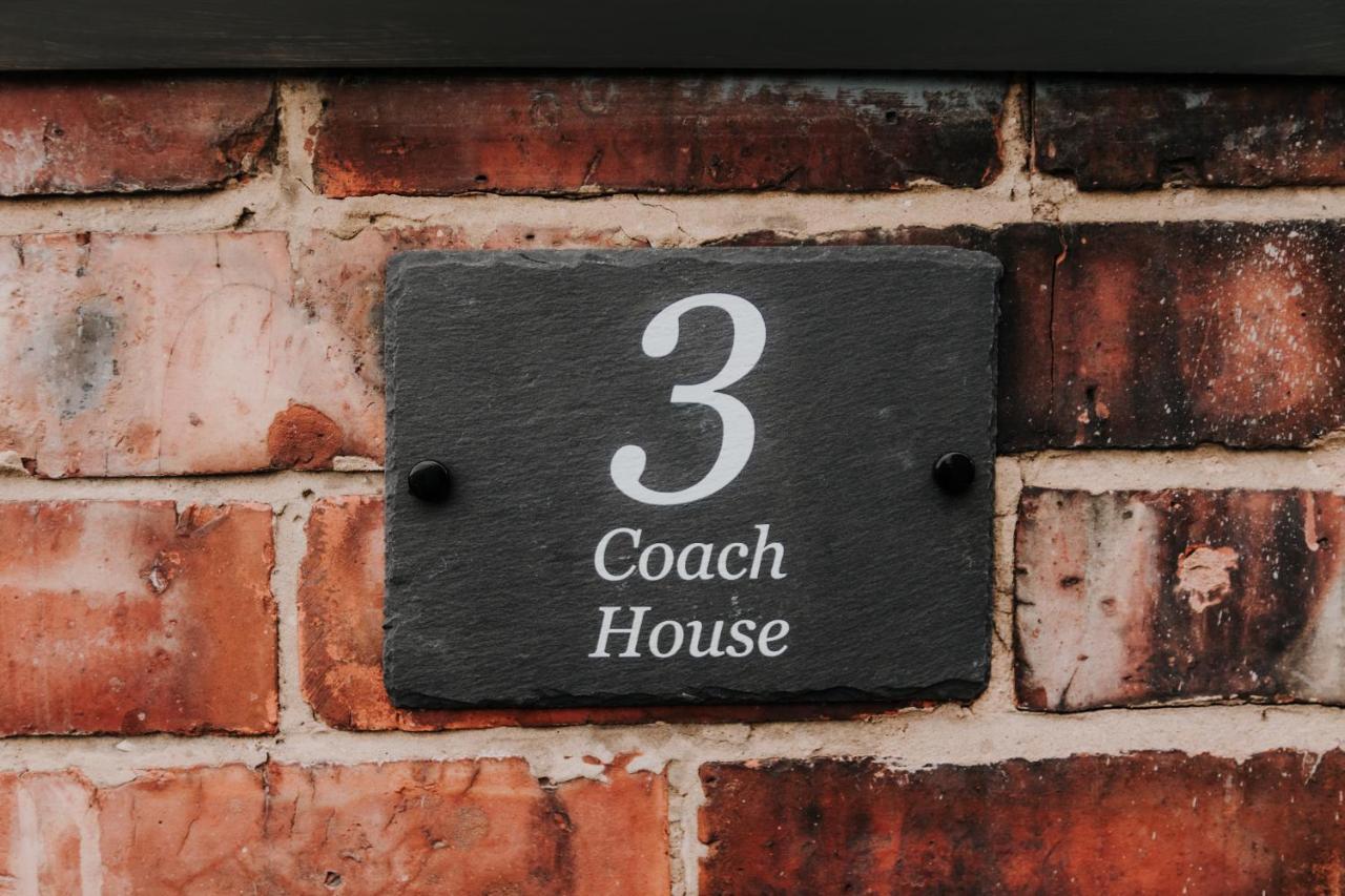 Coach House, A Cosy Nook In The Heart Of Tyne And Wear, With Parking, Wifi, Smart Tv, Close To All Travel Links Including Durham, Newcastle, Metrocentre, Sunderland Washington  Esterno foto